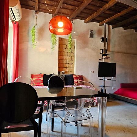 Vm Siro Comi Apartment Павия Екстериор снимка