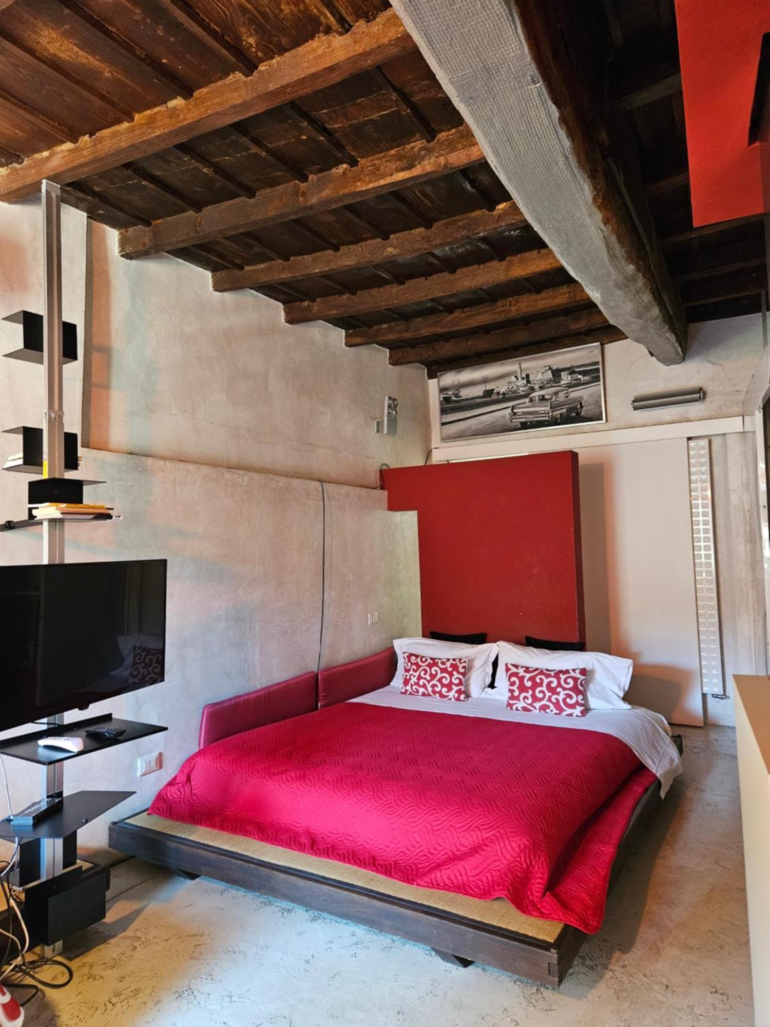 Vm Siro Comi Apartment Павия Екстериор снимка